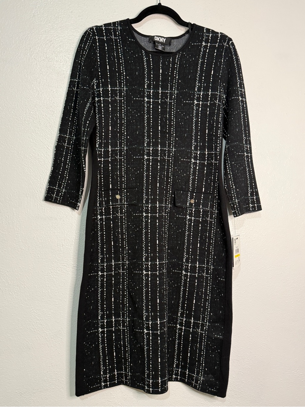 DKNY Black Plaid Knit Sheath Dress. Sz M. NWT.